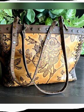 Isabella Fiore Rare Limited Edition 3D Rose Tooled Leather Bag